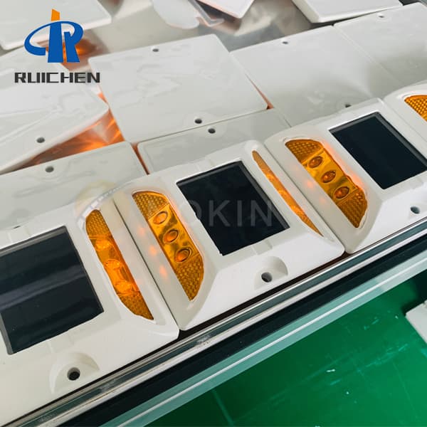 <h3>Flashing Road Solar Stud Light For Truck With Anchors-RUICHEN </h3>
